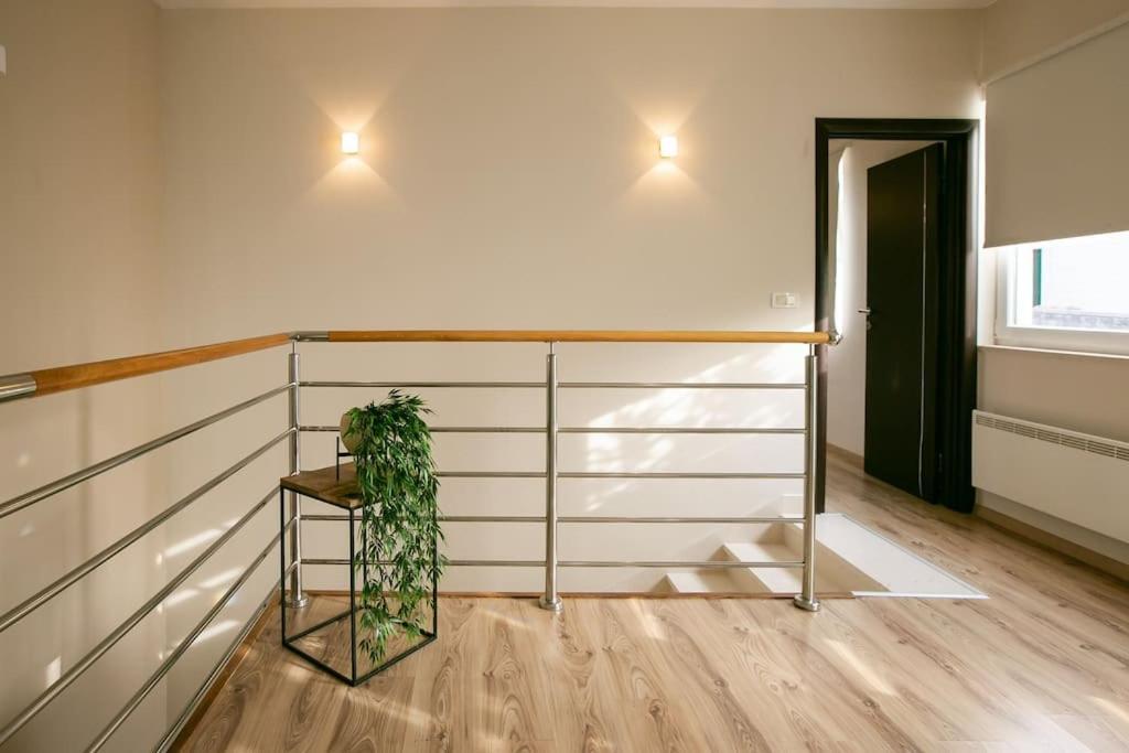 Villa Kora - Luxury Holiday Apartments ลุมบาร์ดา ภายนอก รูปภาพ