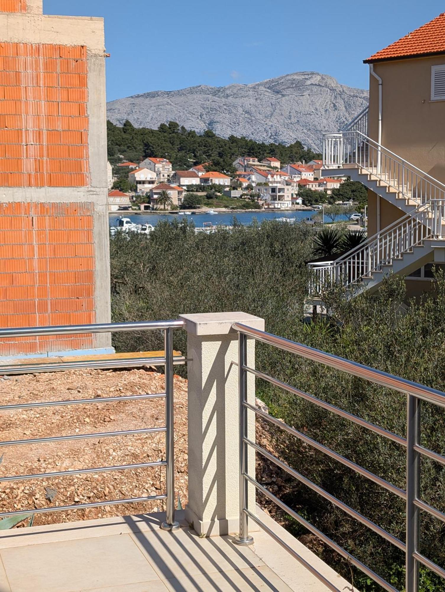 Villa Kora - Luxury Holiday Apartments ลุมบาร์ดา ภายนอก รูปภาพ